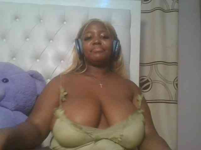 CuteTinkerbella webcam