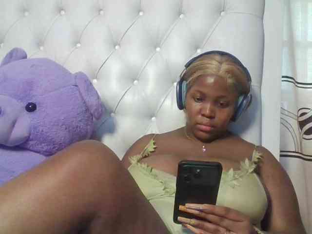 CuteTinkerbella webcam