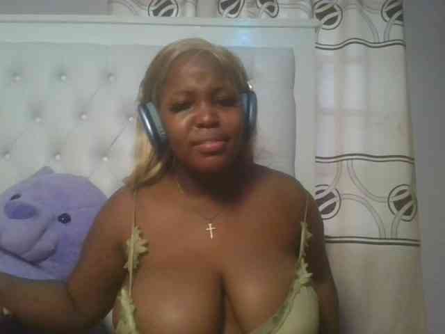 CuteTinkerbella webcam