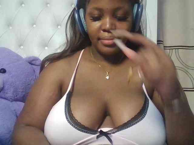 CuteTinkerbella webcam