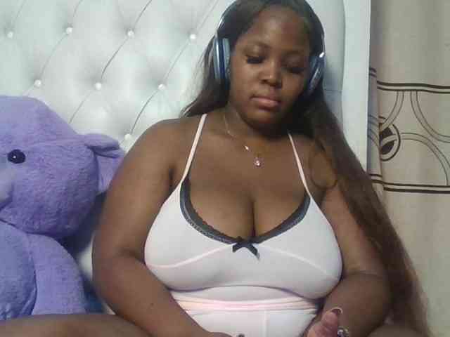 CuteTinkerbella webcam