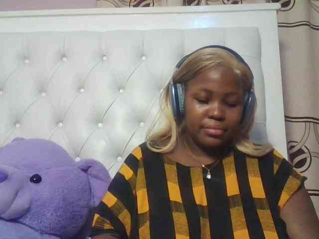 CuteTinkerbella webcam