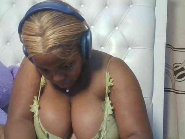 CuteTinkerbella webcam