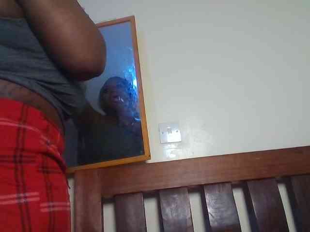 CuteTinkerbella webcam