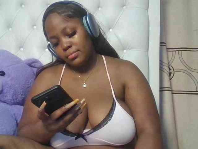 CuteTinkerbella webcam