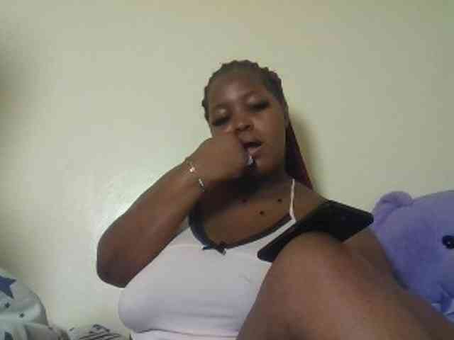 CuteTinkerbella webcam