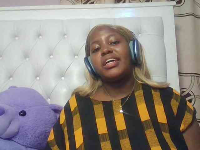 CuteTinkerbella webcam