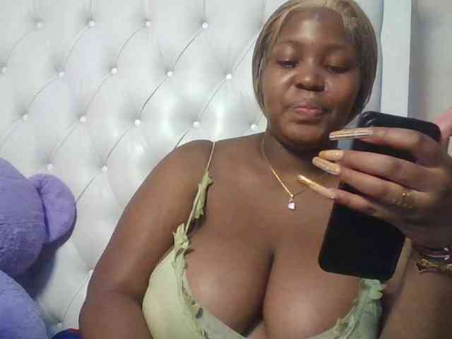 CuteTinkerbella webcam