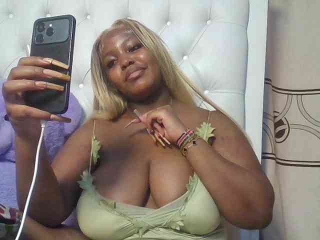 CuteTinkerbella webcam