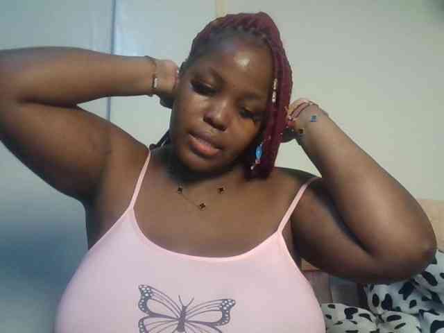 CuteTinkerbella webcam