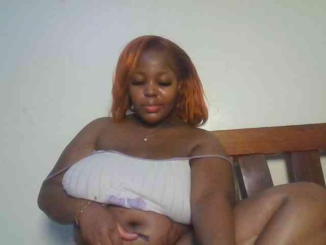 CuteTinkerbella webcam