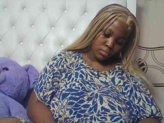 CuteTinkerbella webcam