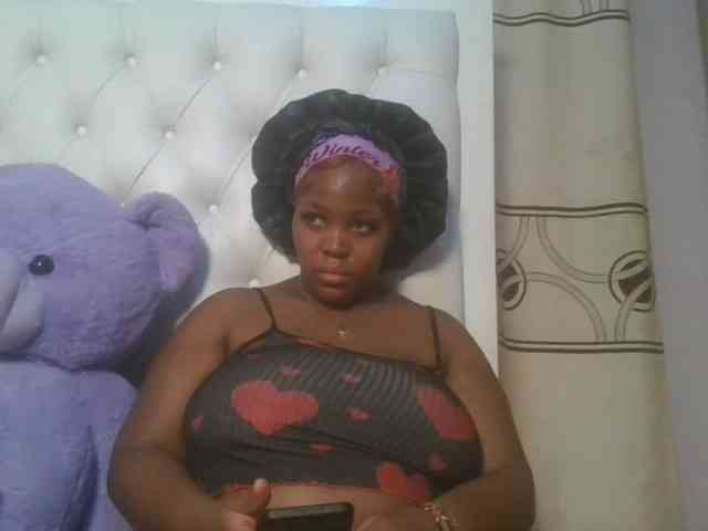 CuteTinkerbella webcam