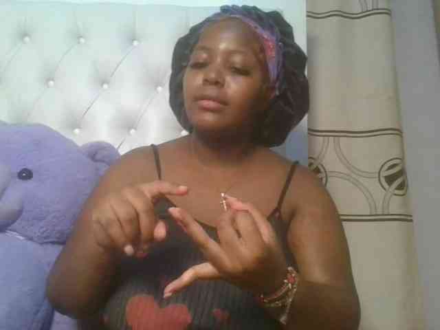 CuteTinkerbella webcam