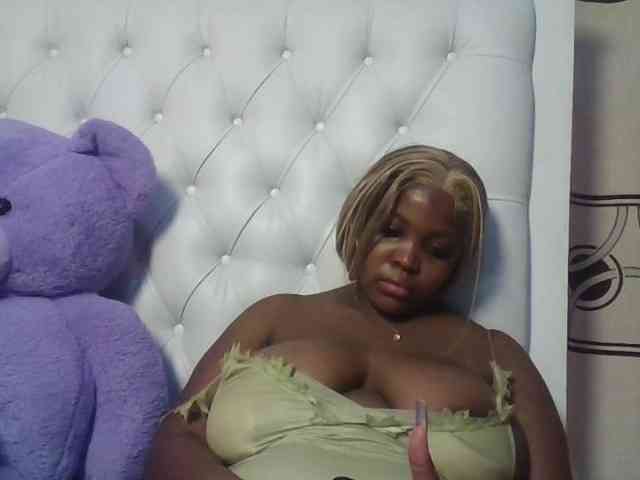 CuteTinkerbella webcam