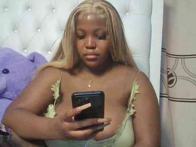 CuteTinkerbella webcam