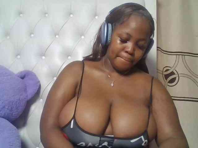 CuteTinkerbella webcam