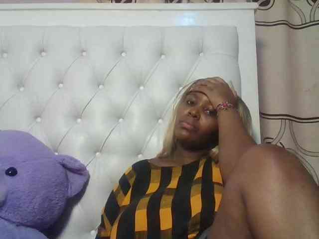 CuteTinkerbella webcam