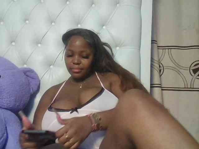 CuteTinkerbella webcam