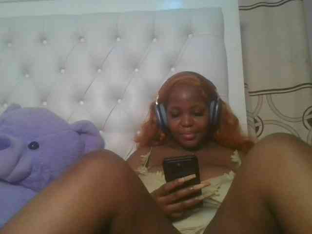 CuteTinkerbella webcam