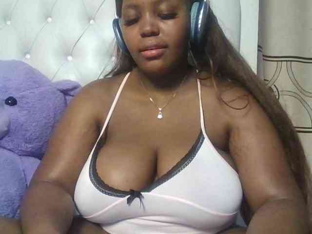 CuteTinkerbella webcam