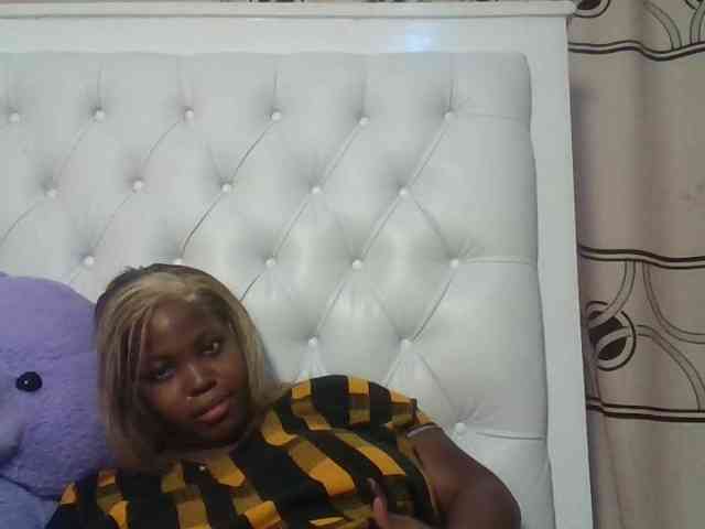 Model: CuteTinkerbella