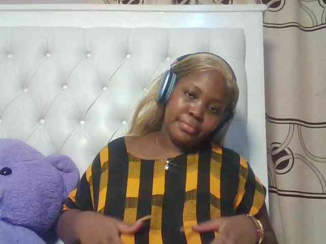 CuteTinkerbella webcam