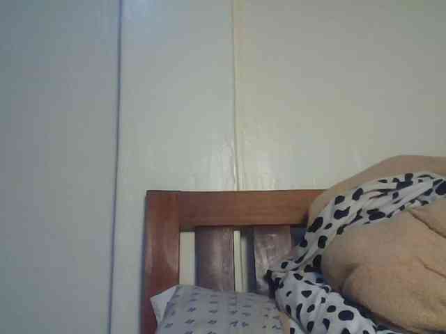 CuteTinkerbella webcam
