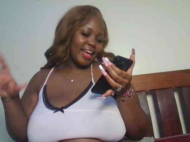 CuteTinkerbella webcam
