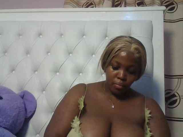 CuteTinkerbella webcam