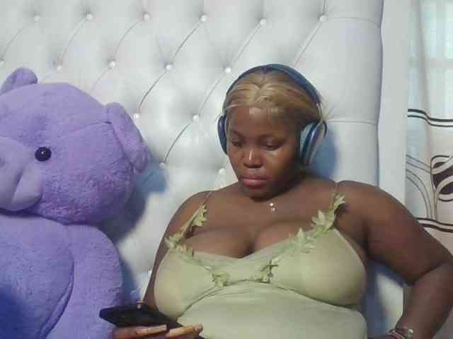 CuteTinkerbella webcam