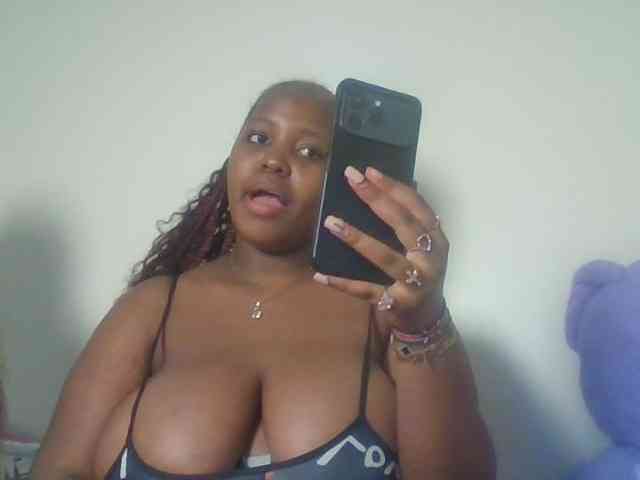CuteTinkerbella webcam