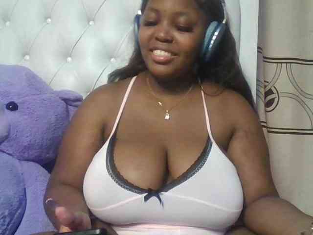 CuteTinkerbella webcam