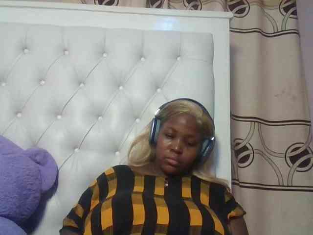 CuteTinkerbella webcam