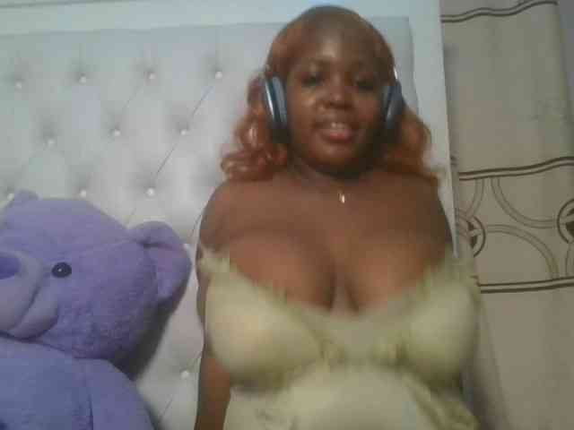 CuteTinkerbella webcam