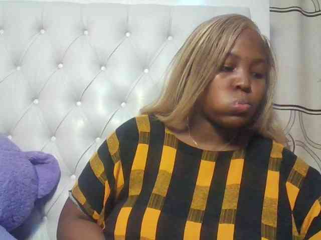 CuteTinkerbella webcam