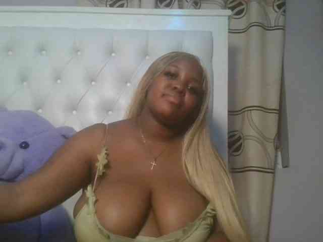 CuteTinkerbella webcam