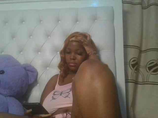 CuteTinkerbella webcam