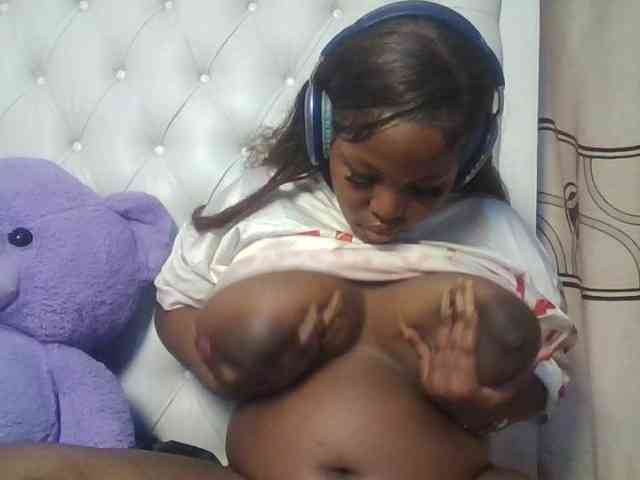 CuteTinkerbella webcam