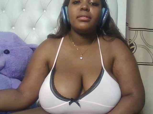 CuteTinkerbella webcam