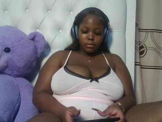 CuteTinkerbella webcam