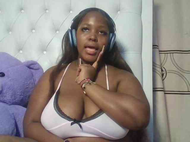 CuteTinkerbella webcam