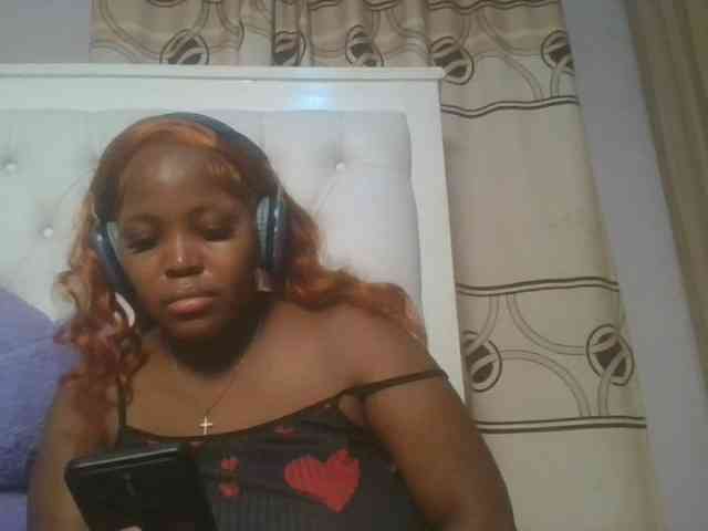 CuteTinkerbella webcam