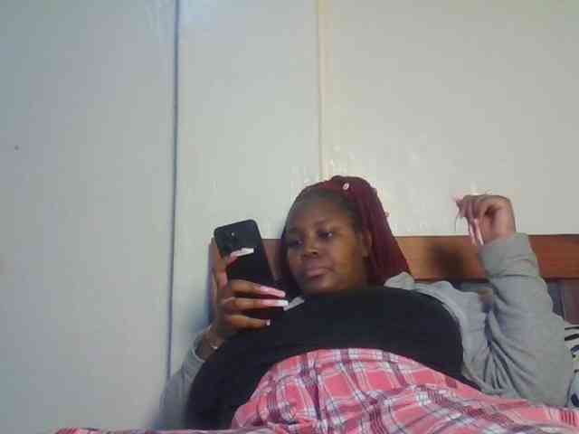 CuteTinkerbella webcam