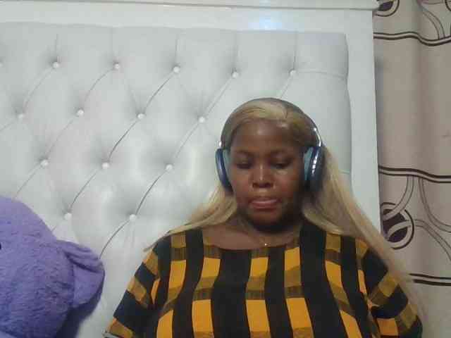 CuteTinkerbella webcam