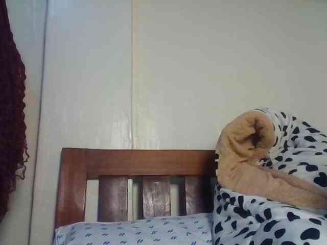 CuteTinkerbella webcam