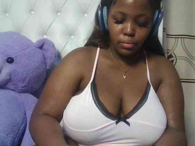 CuteTinkerbella webcam