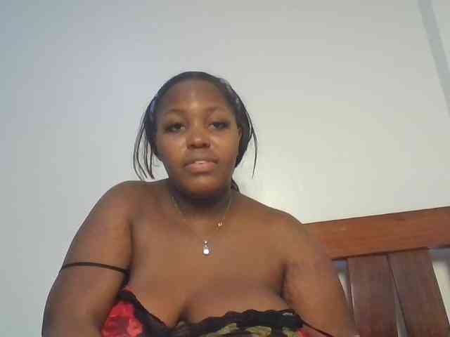 CuteTinkerbella webcam