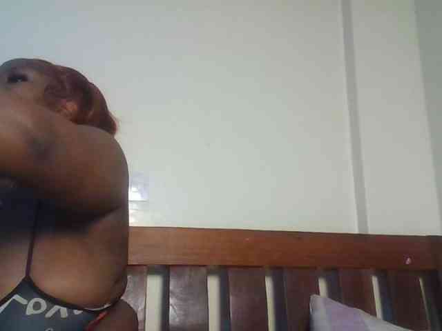 CuteTinkerbella webcam