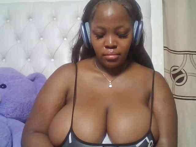 CuteTinkerbella webcam